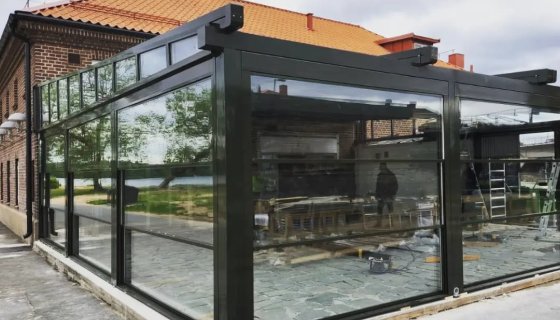 İsveç 10x12 ışıklı pergola ve giyotin cam sistemleri